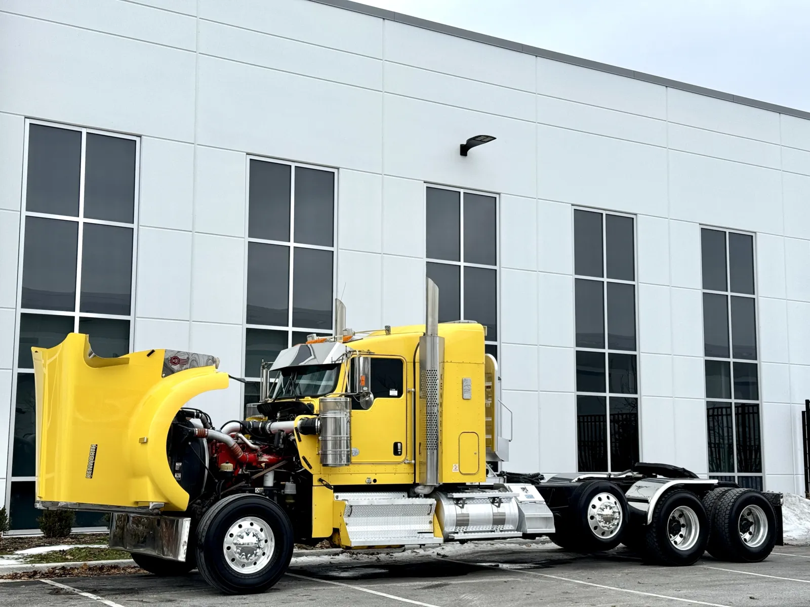 2014 Kenworth W900 - image 10