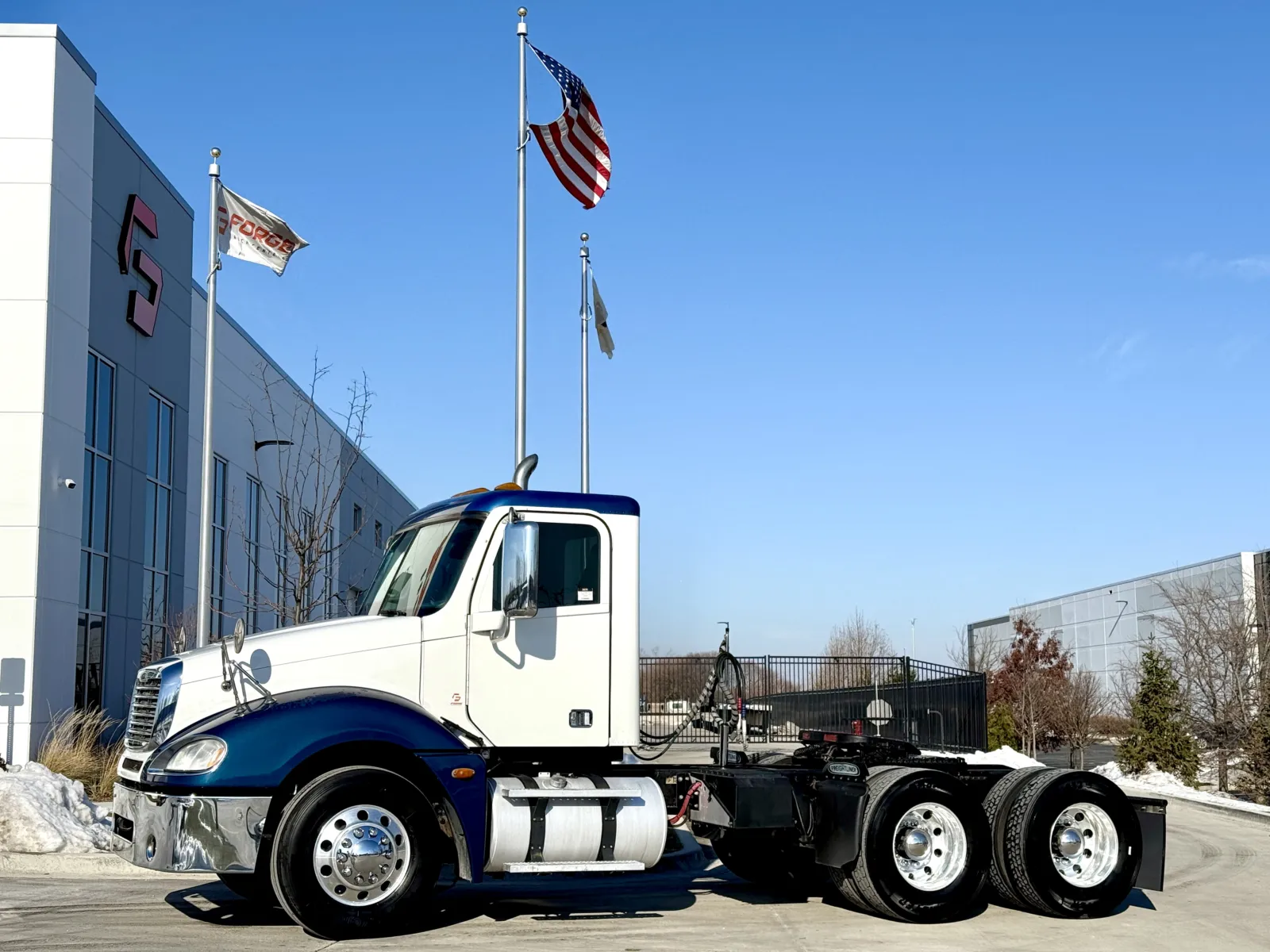 2017 FREIGHTLINER COLUMBIA 120 for sale in New Lenox, IL