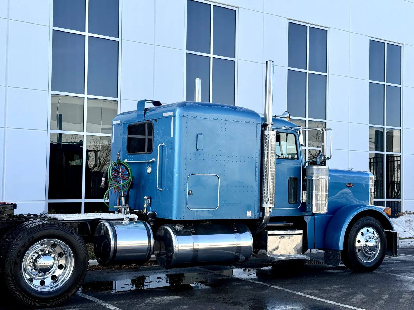 2005 Peterbilt - image 7