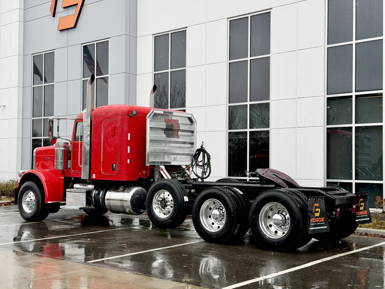 2012 Peterbilt - image 6
