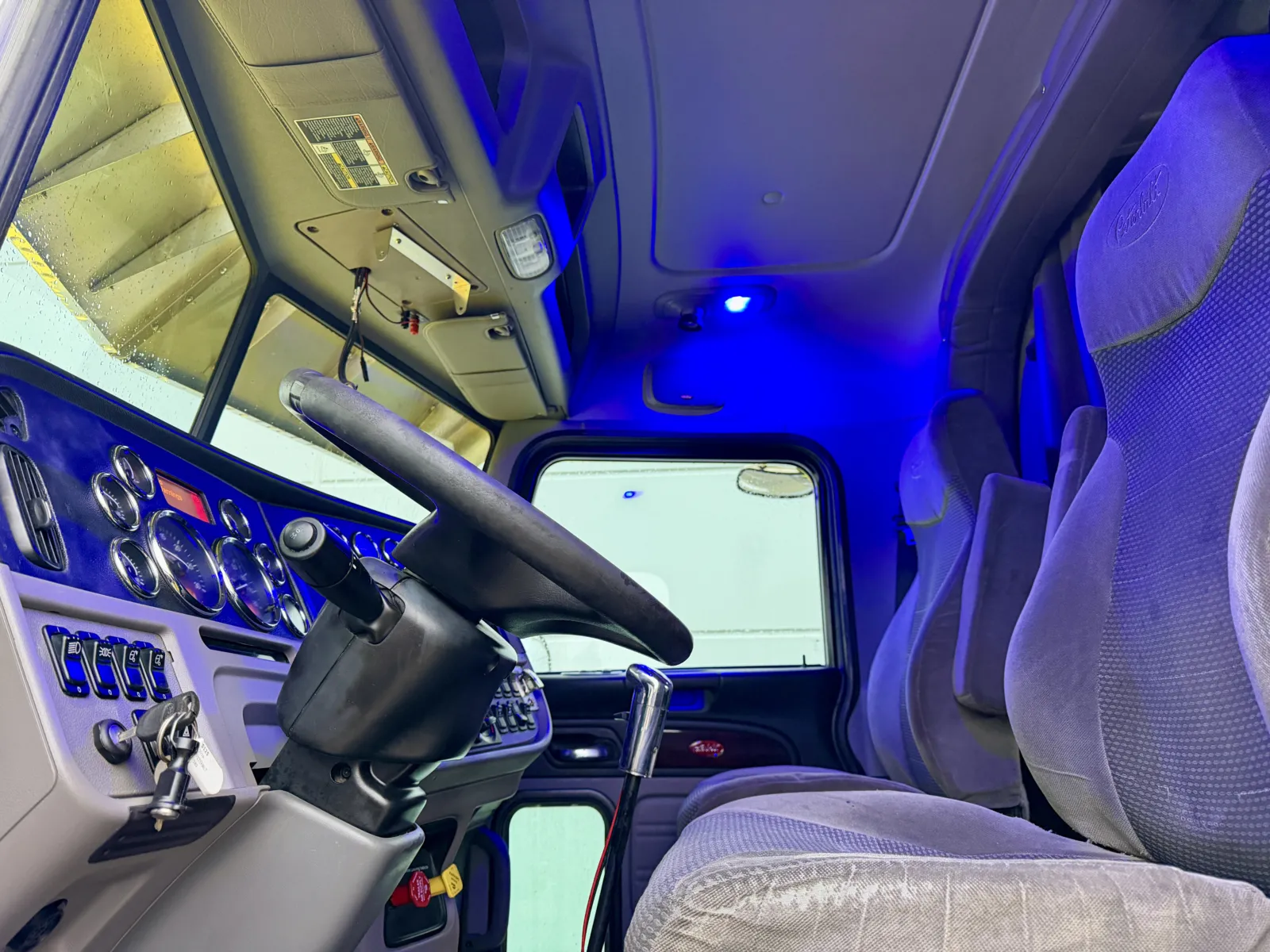 2014 Peterbilt 389 - image 14