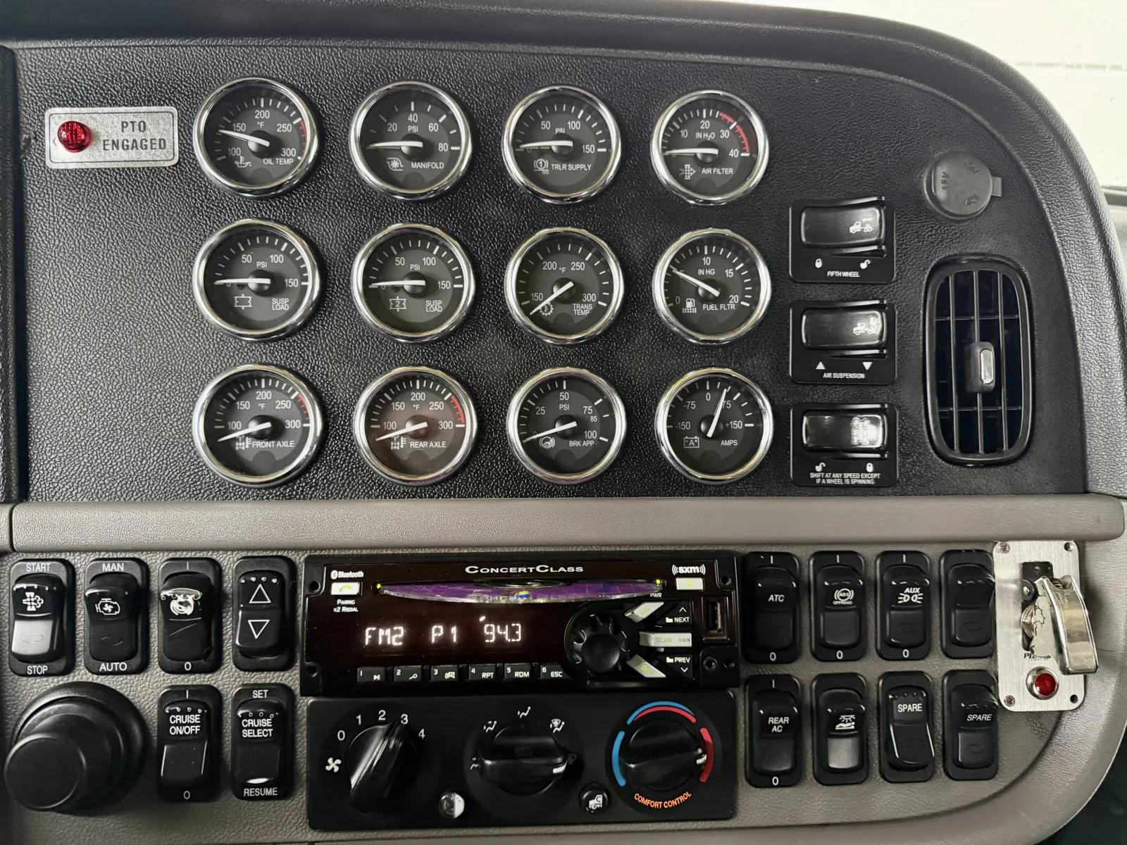 2014 Peterbilt 389 - image 17