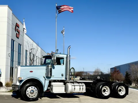 2018 PETERBILT 389 for sale in New Lenox, IL