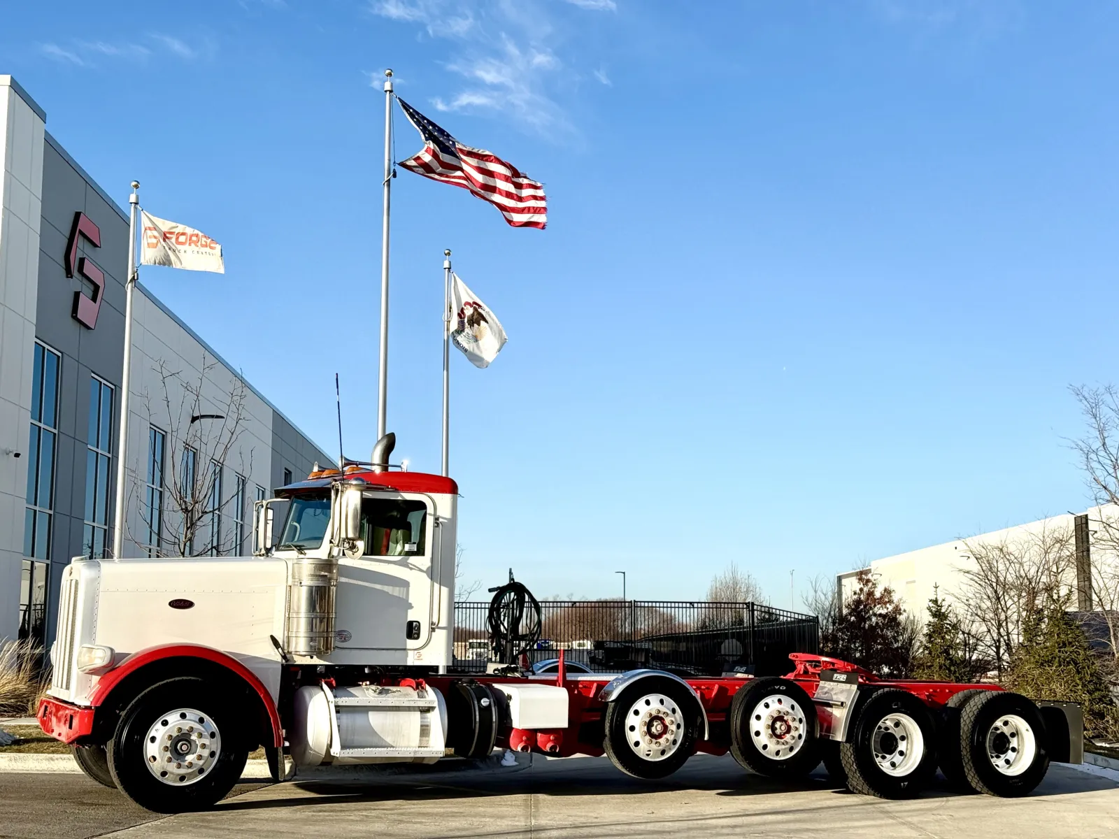 2017 PETERBILT 389 for sale in New Lenox, IL