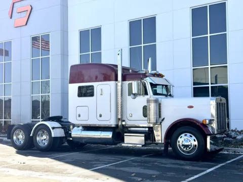 Photos of 1998 PETERBILT 379 for sale in New Lenox, IL at Forge Truck Centers - Illinois
