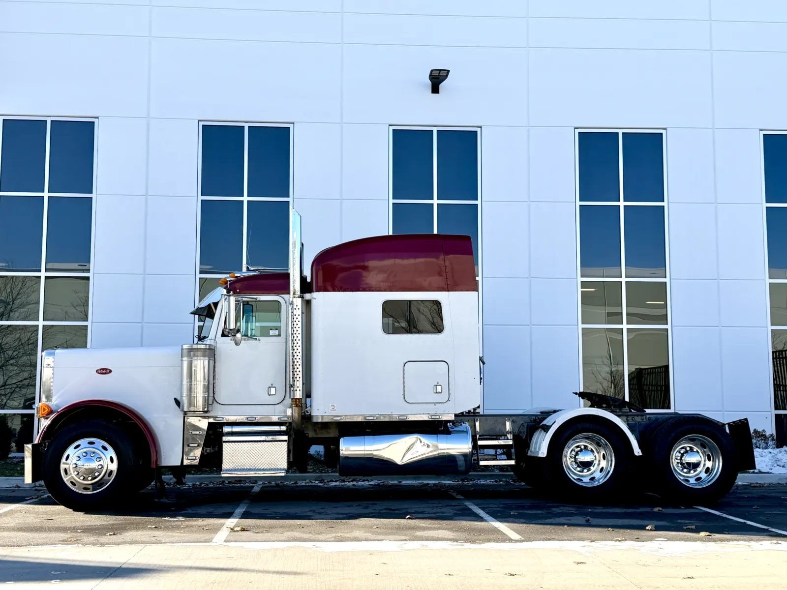 1998 Peterbilt - image 4