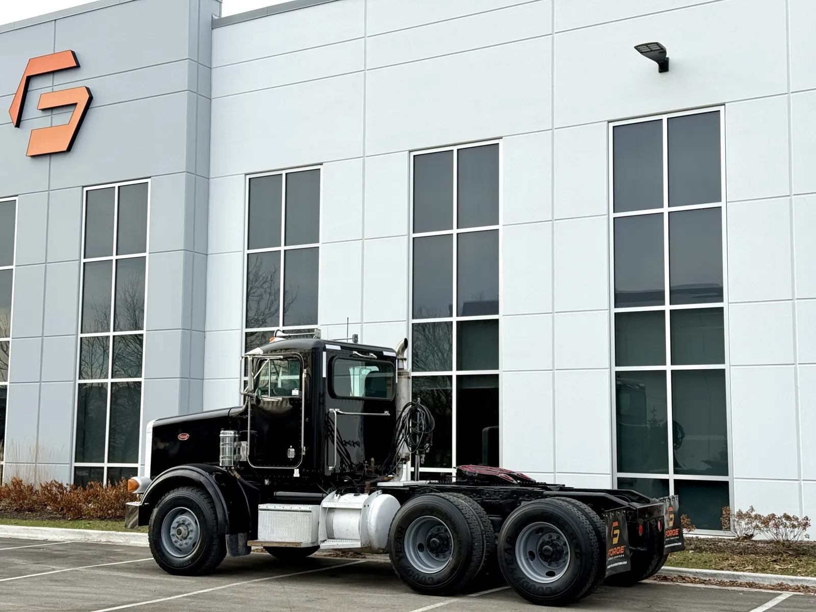 2003 Peterbilt - image 6