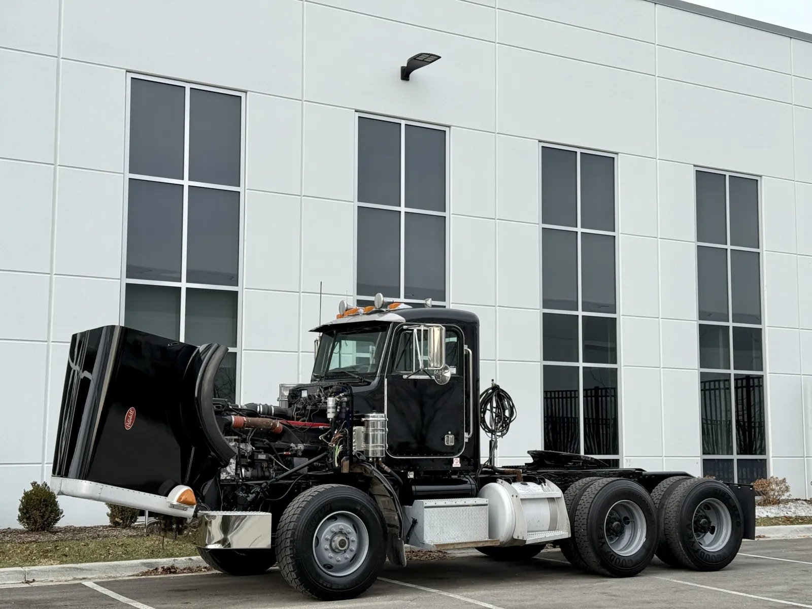 2003 Peterbilt - image 10