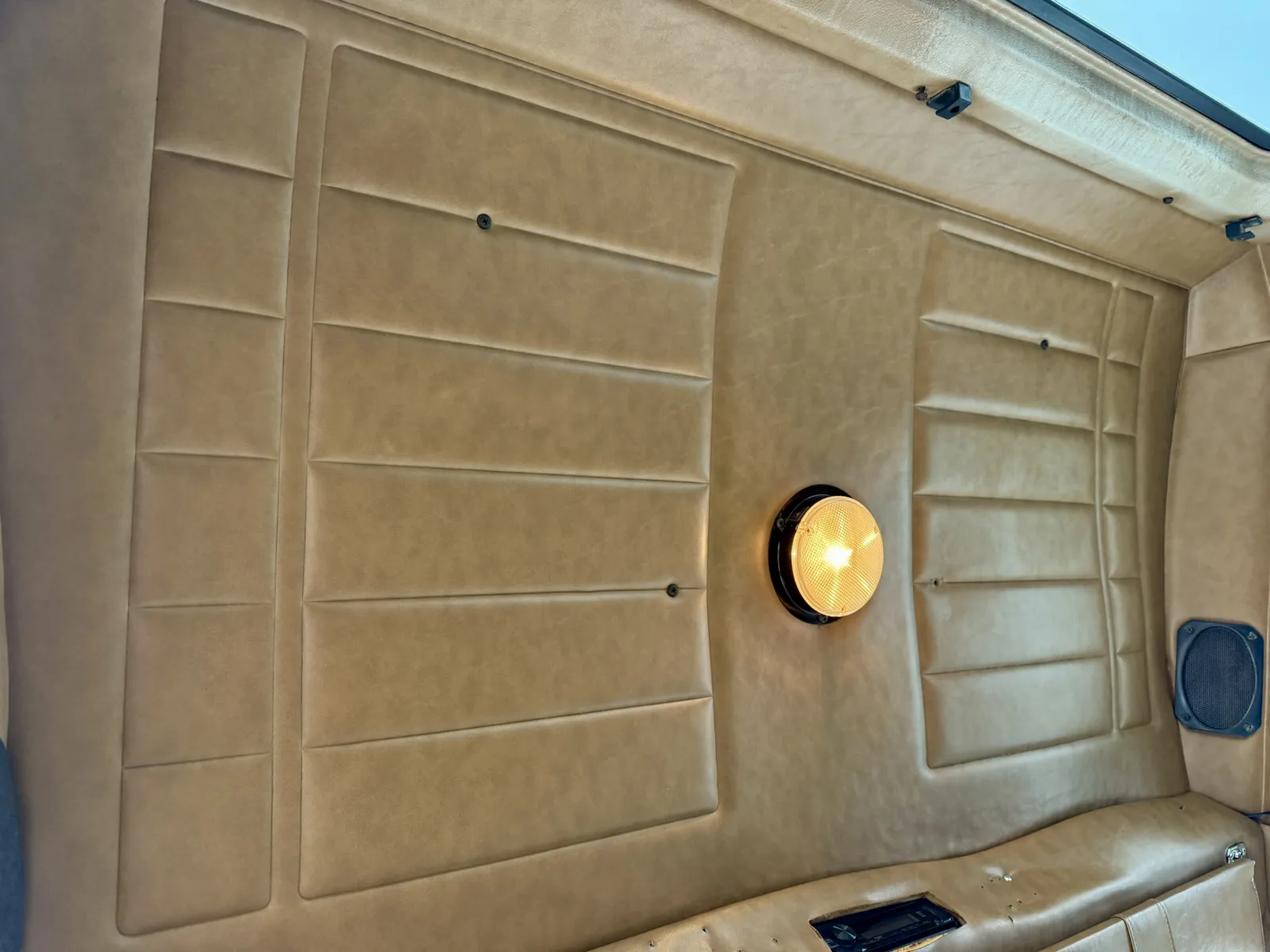 2003 Peterbilt - image 21