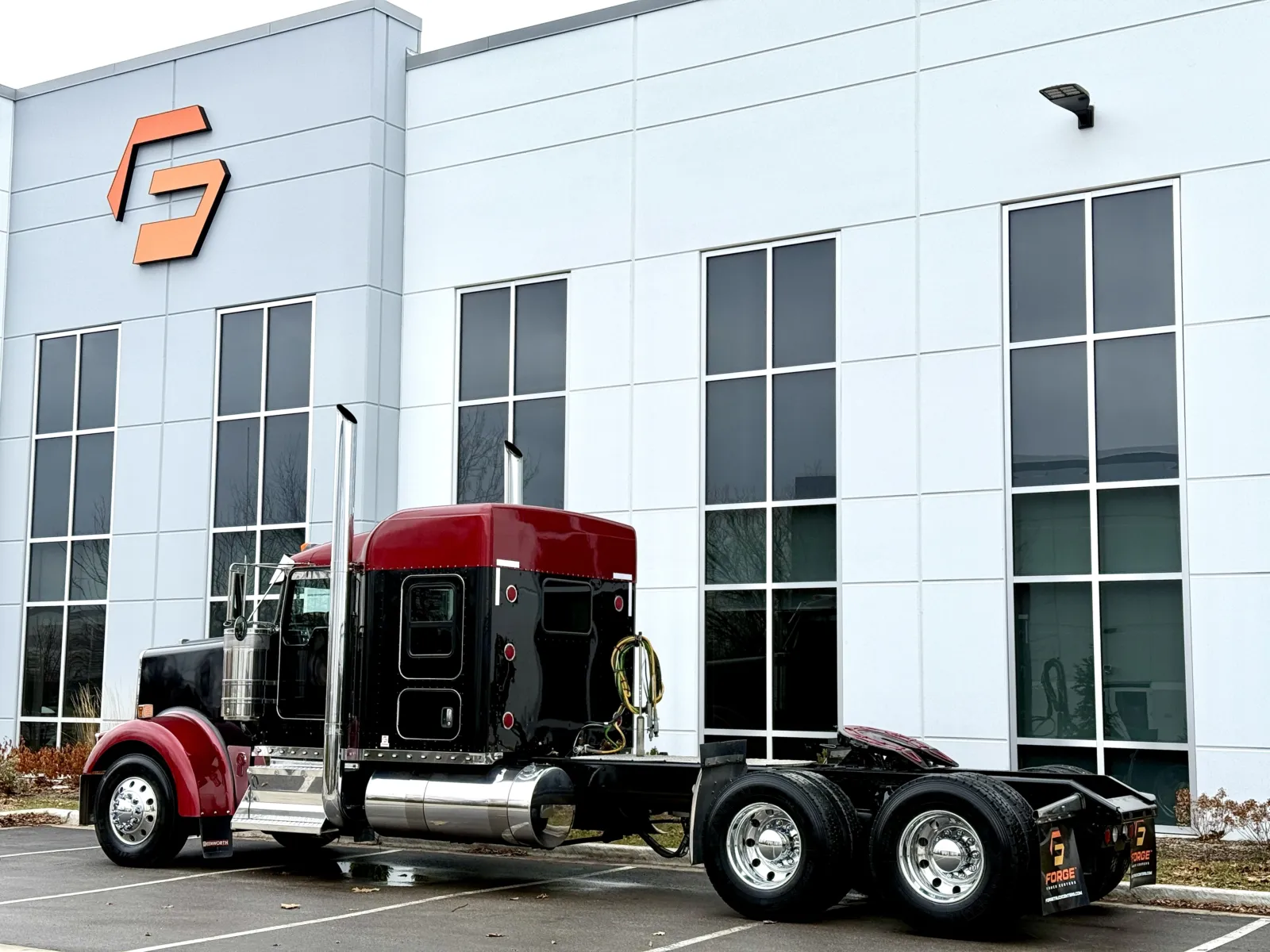 2018 Kenworth W900 - image 6