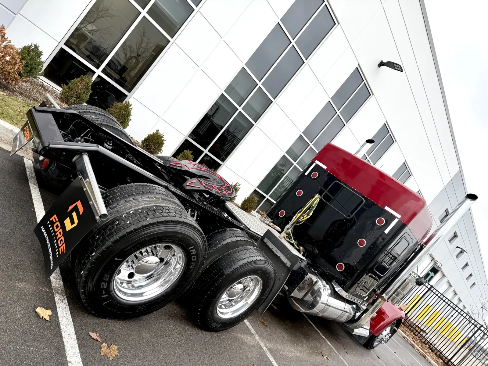 2018 Kenworth W900 - image 11