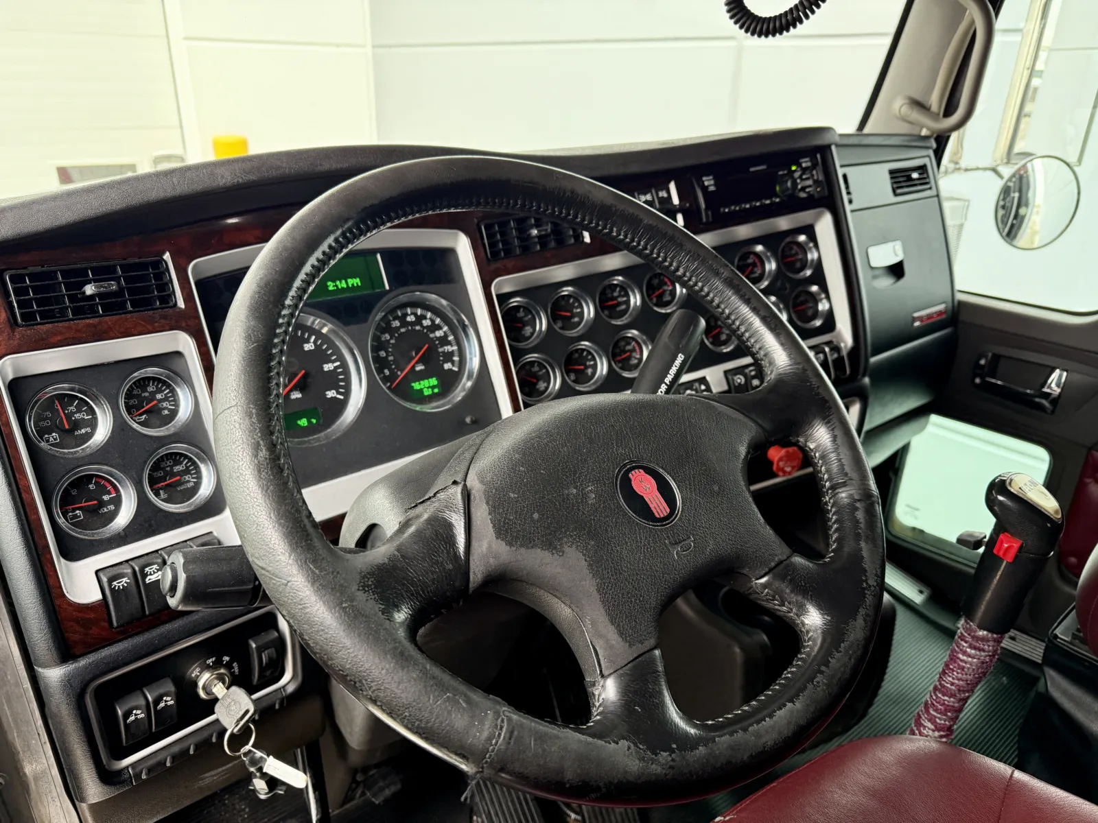 2018 Kenworth W900 - image 15