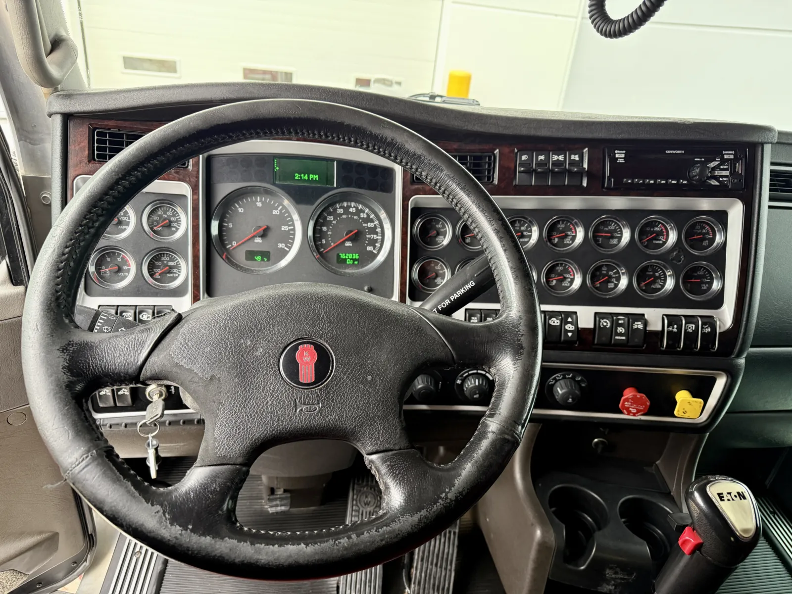 2018 Kenworth W900 - image 16