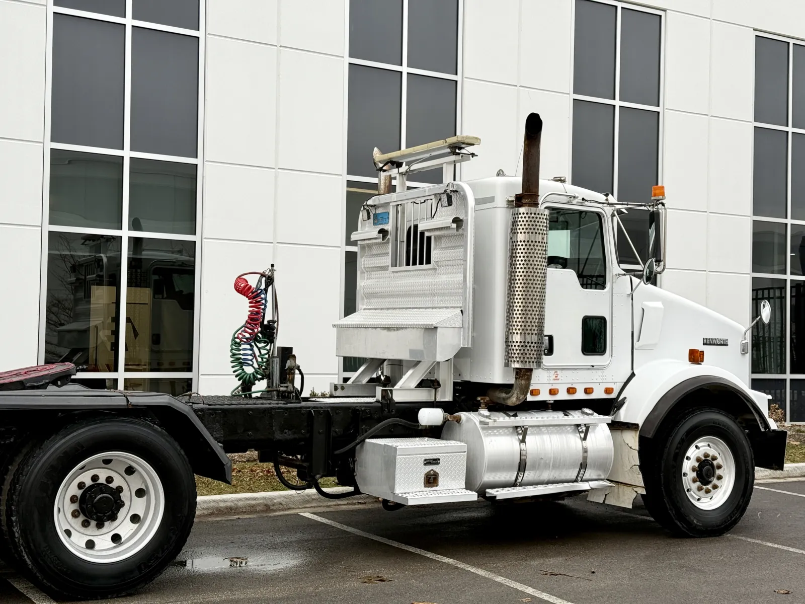 2003 Kenworth T800 - image 7