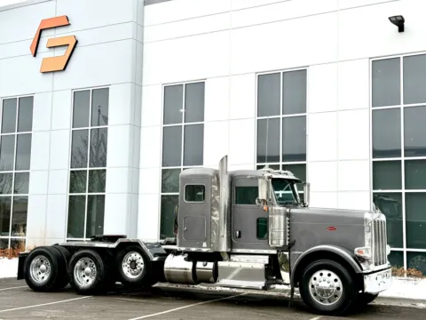 Photos of 2013 PETERBILT 388 for sale in New Lenox, IL at Forge Truck Centers - Illinois