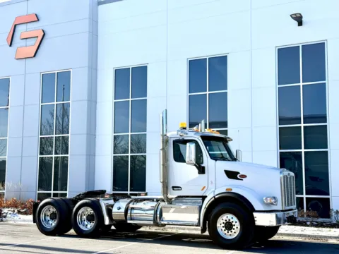 Photos of 2018 PETERBILT 567 for sale in New Lenox, IL at Forge Truck Centers - Illinois