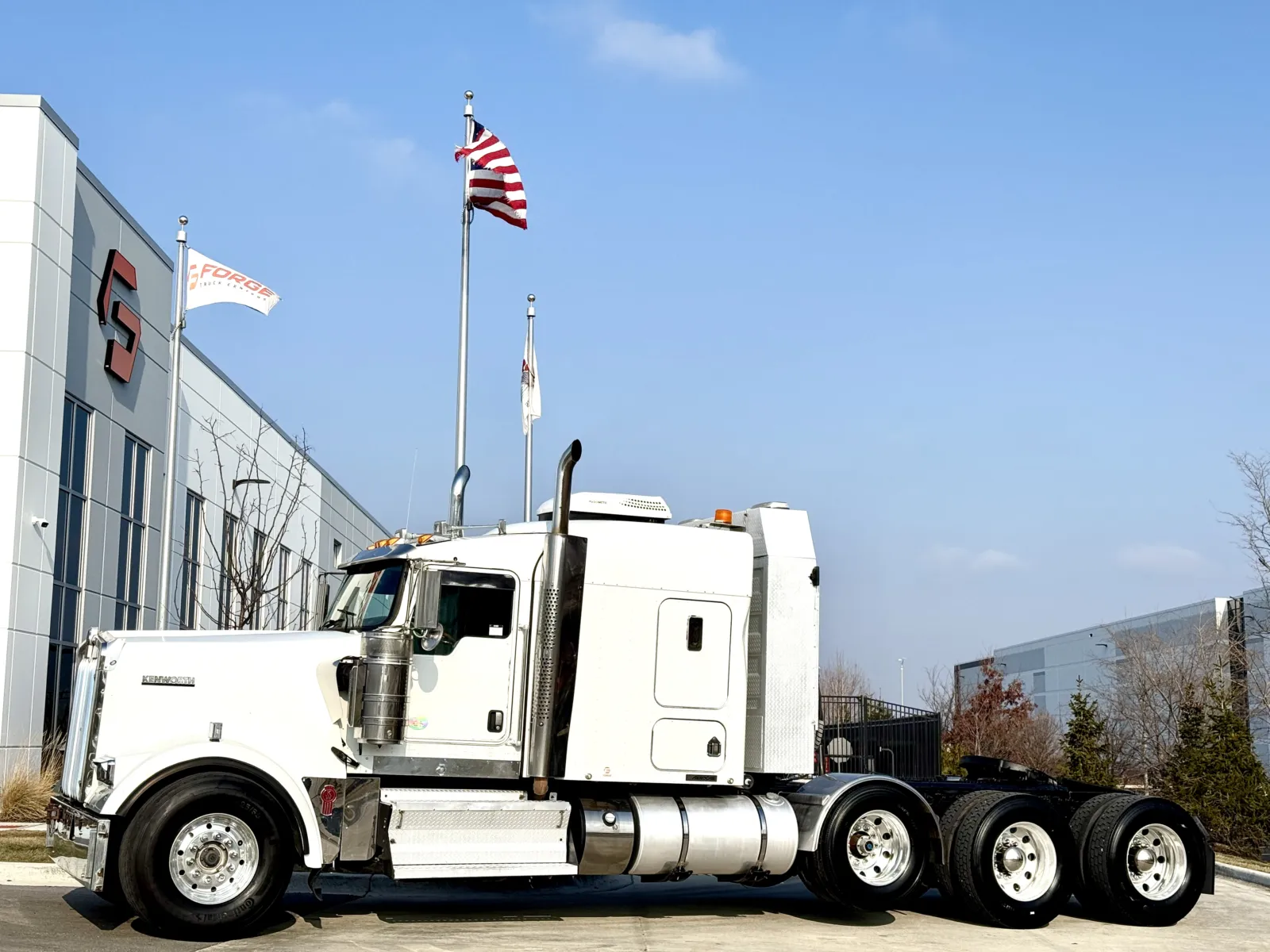 2011 KENWORTH W900 for sale in New Lenox, IL
