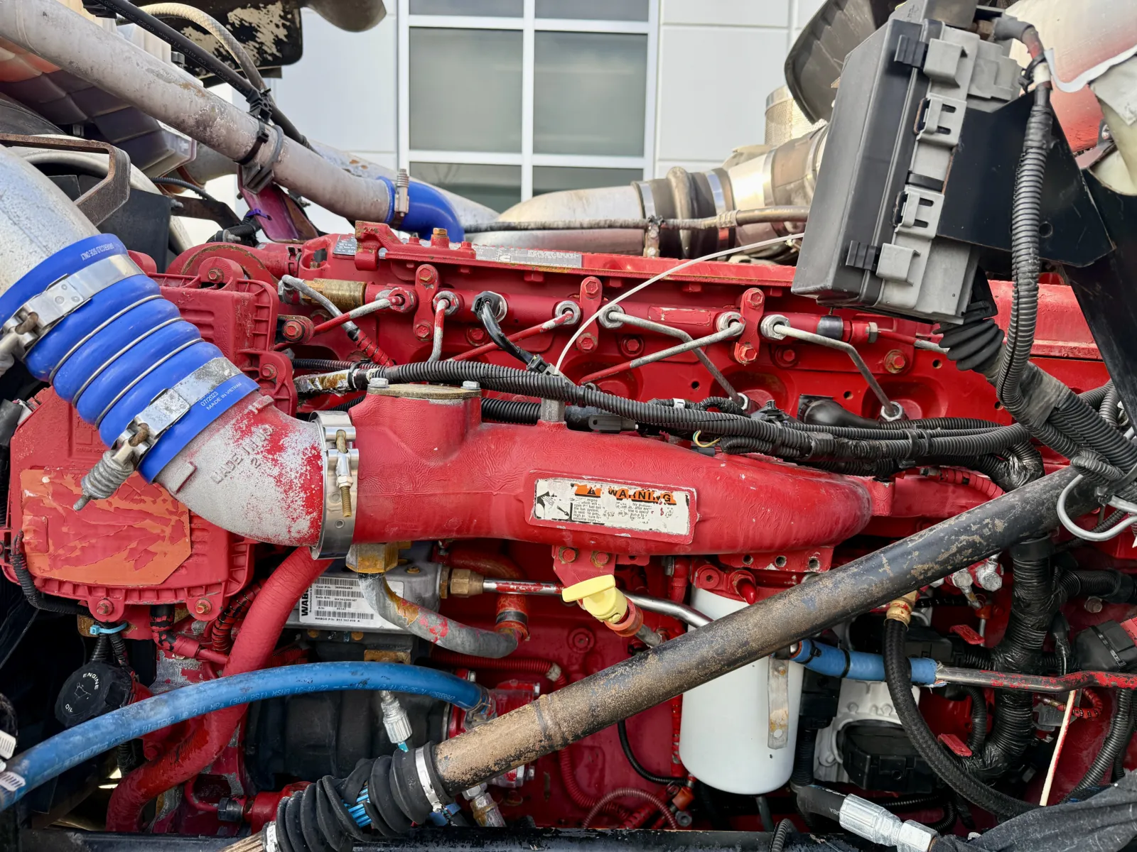 2011 Kenworth W900 - image 12