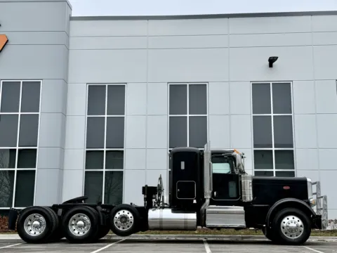 Another view of 2023 PETERBILT 389 for sale in New Lenox, IL at Forge Truck Centers - Illinois