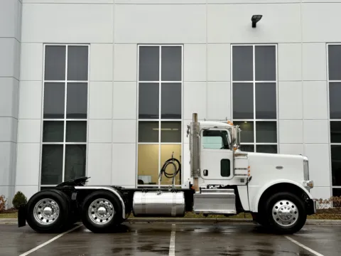 Another view of 2023 PETERBILT 389 for sale in New Lenox, IL at Forge Truck Centers - Illinois