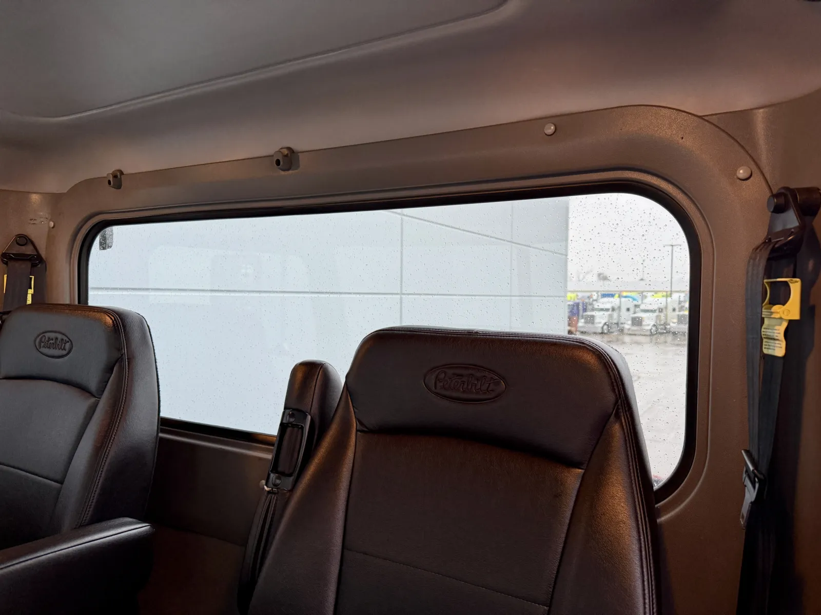 2023 Peterbilt 389 - image 20