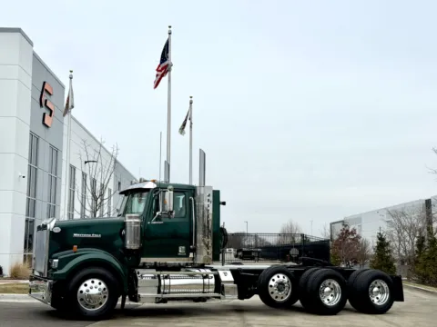 2021 WESTERN STAR 4900 for sale in New Lenox, IL