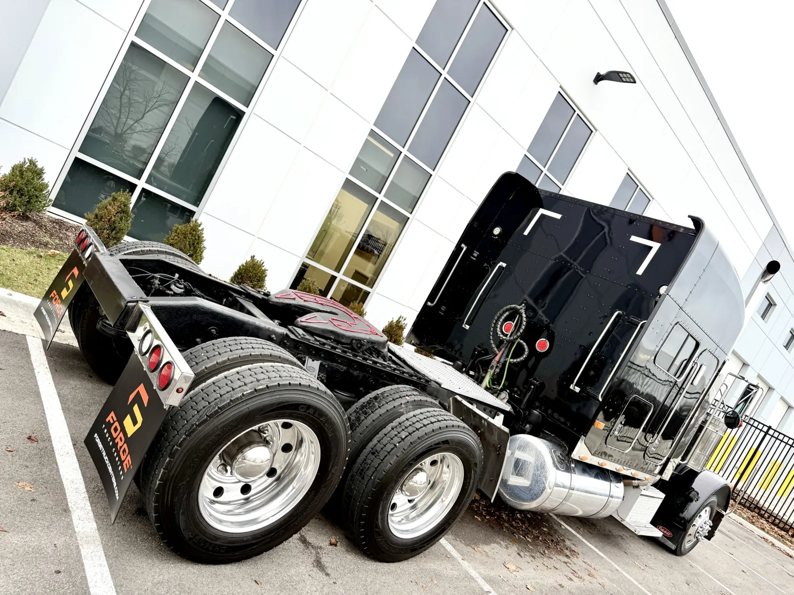 2000 Peterbilt - image 11