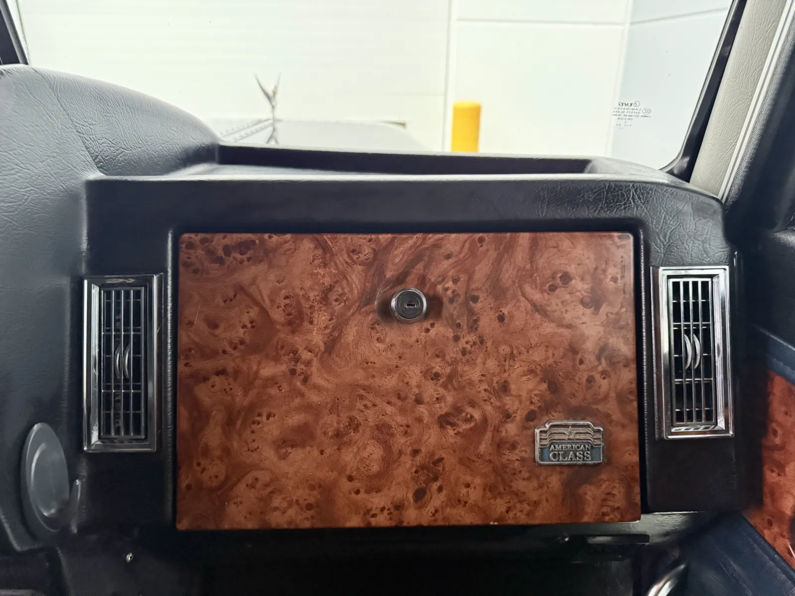 2000 Peterbilt - image 18