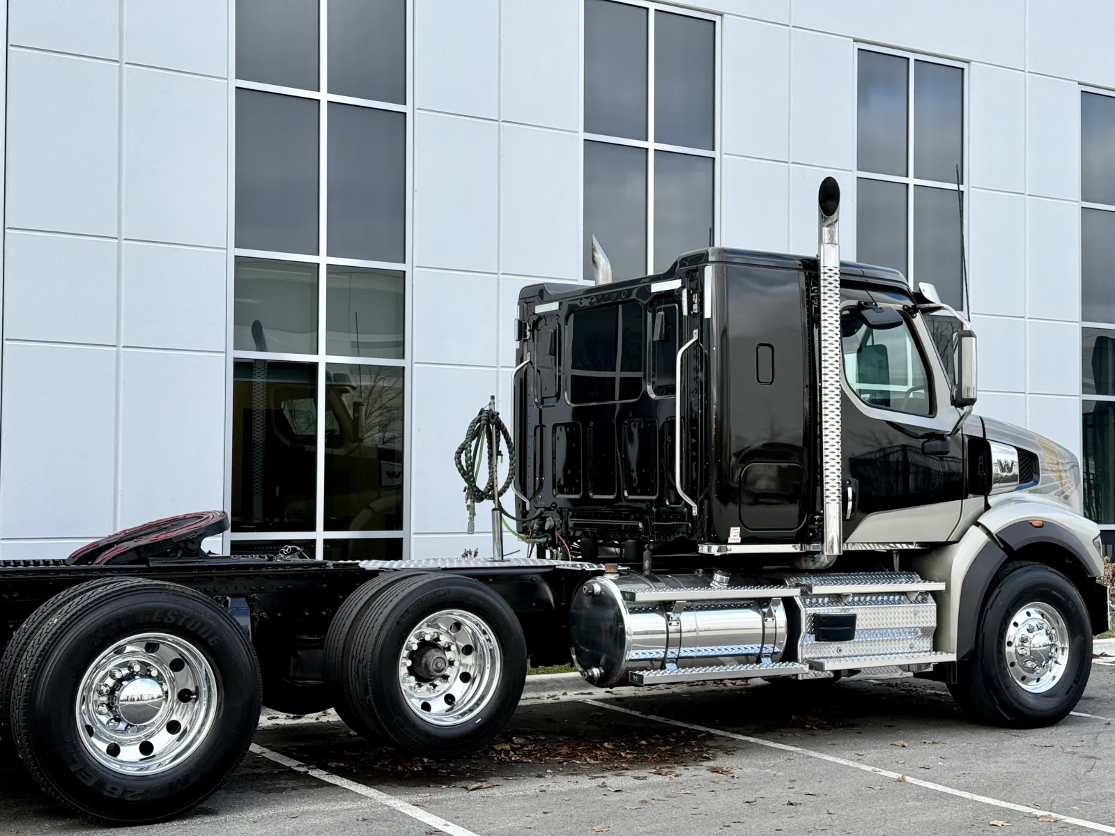 2023 Western Star 4900 - image 7