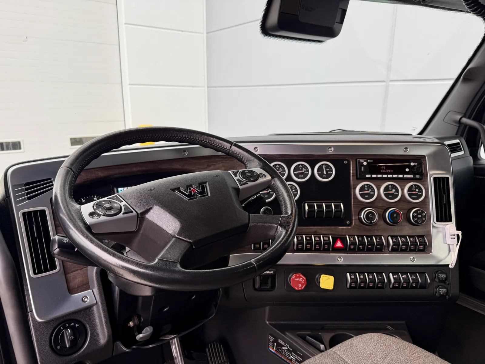 2023 Western Star 4900 - image 15