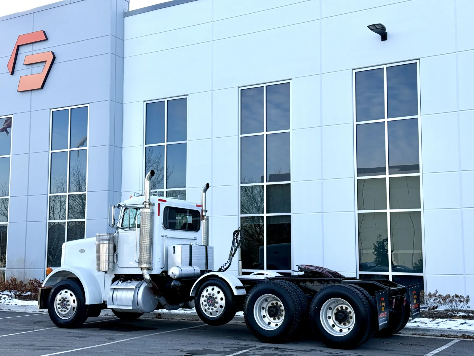 1999 Peterbilt - image 5