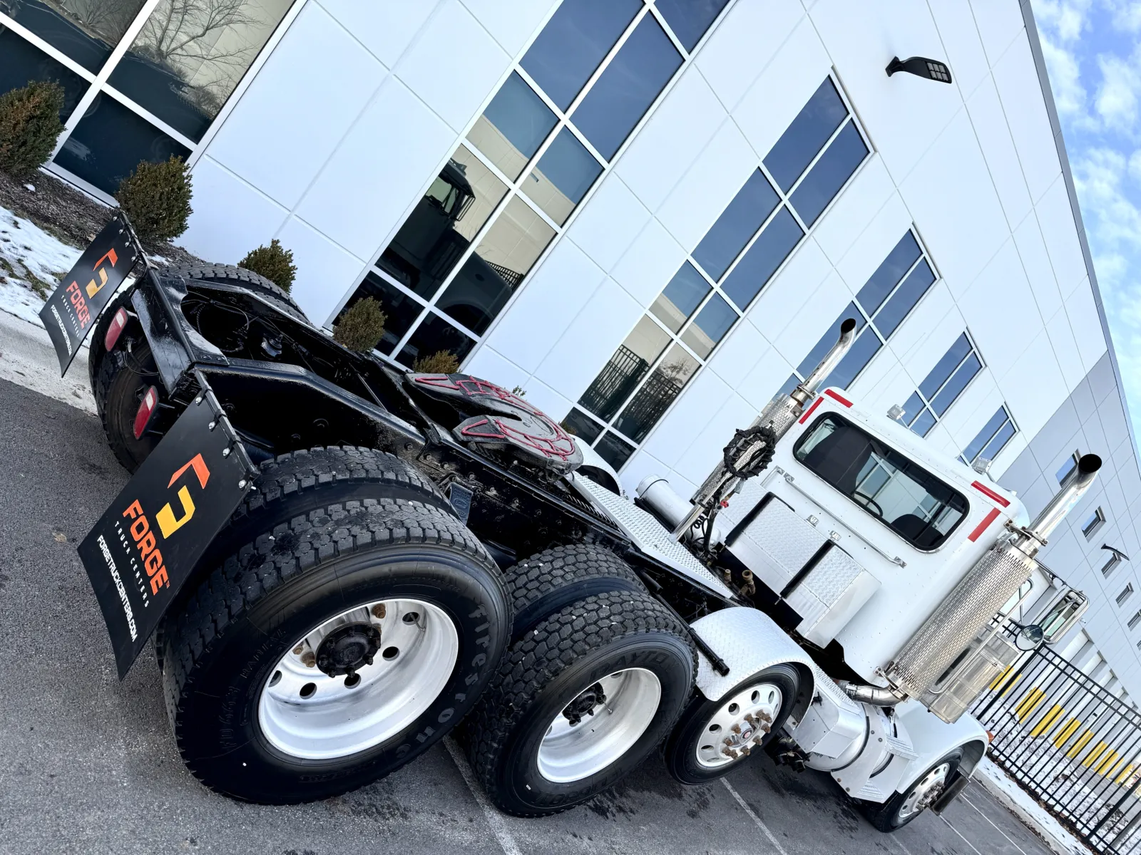 1999 Peterbilt - image 9