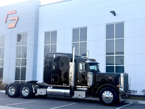 Photos of 2002 PETERBILT 379 for sale in New Lenox, IL at Forge Truck Centers - Illinois