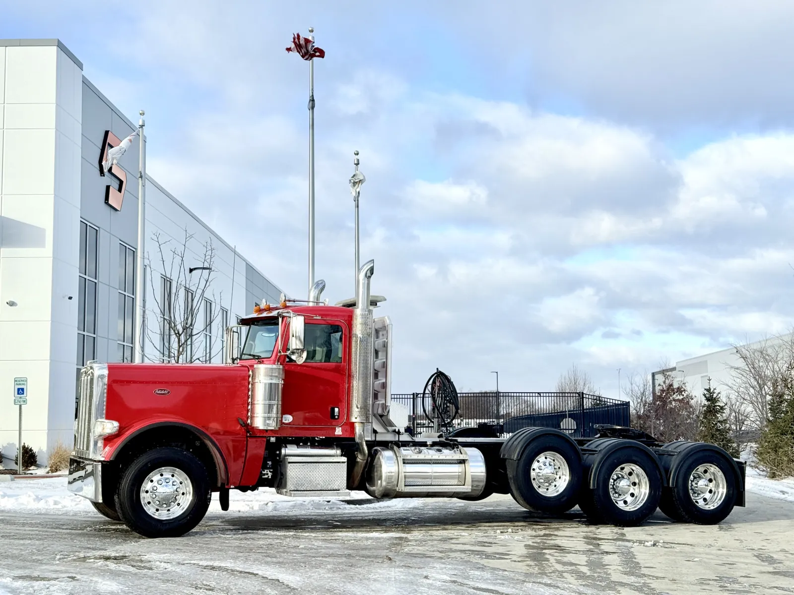 2019 PETERBILT 389 for sale in New Lenox, IL
