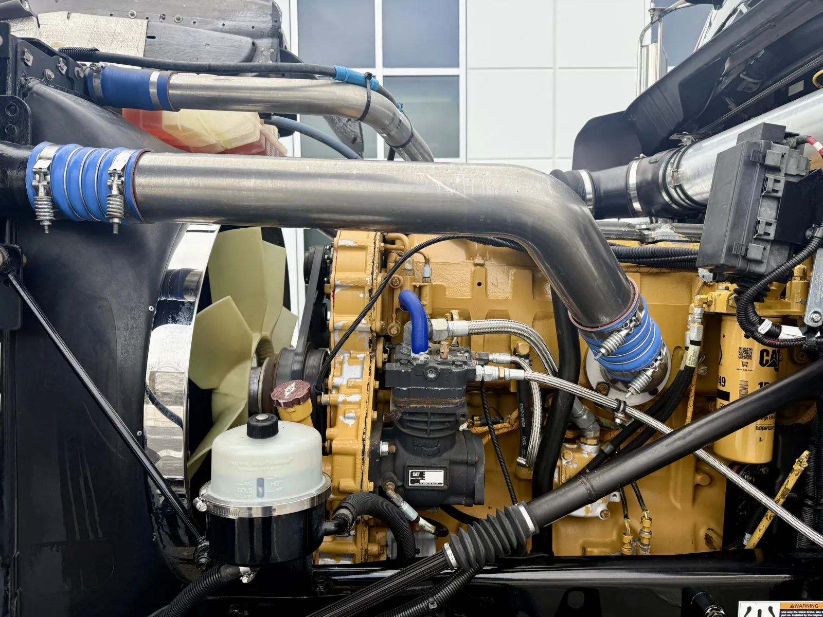 2020 Kenworth W900 - image 12