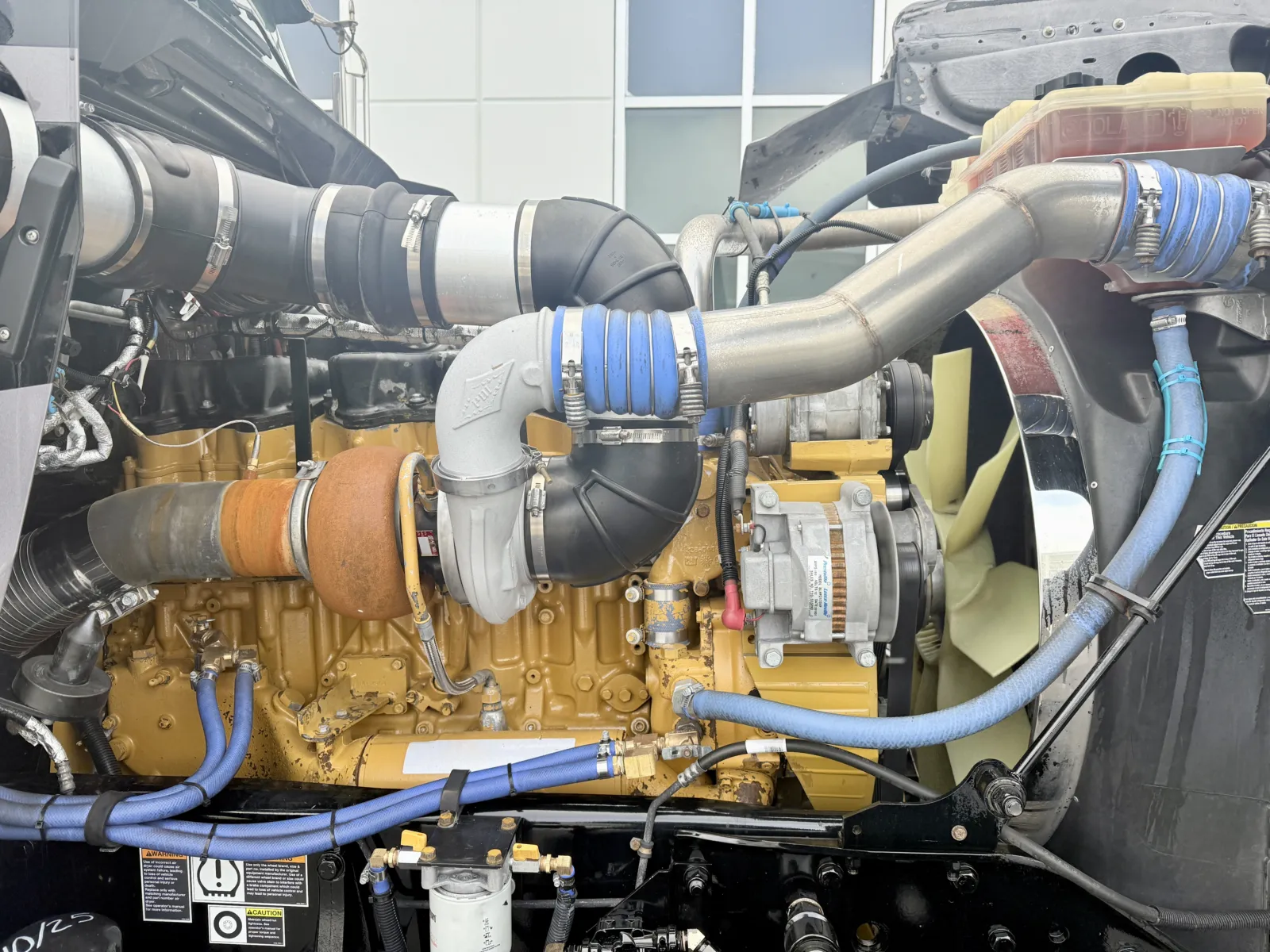 2020 Kenworth W900 - image 13