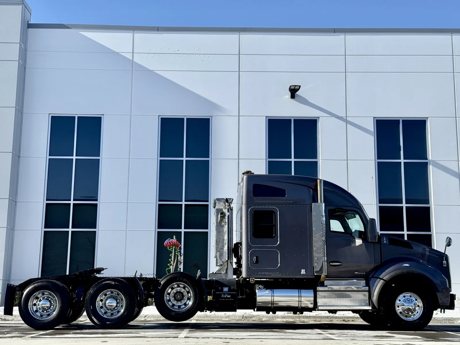 2019 Kenworth T880 - image 3