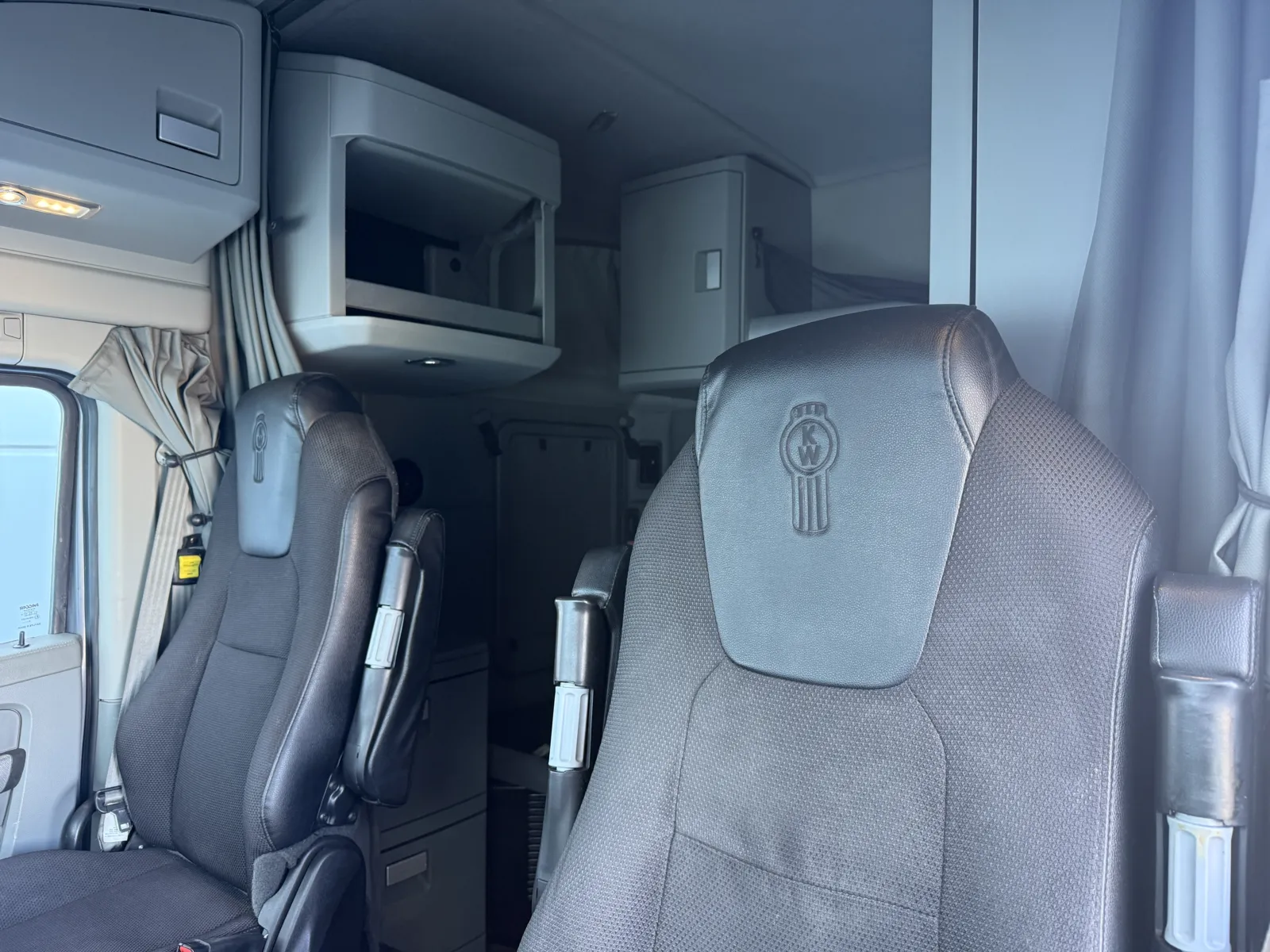 2019 Kenworth T880 - image 20