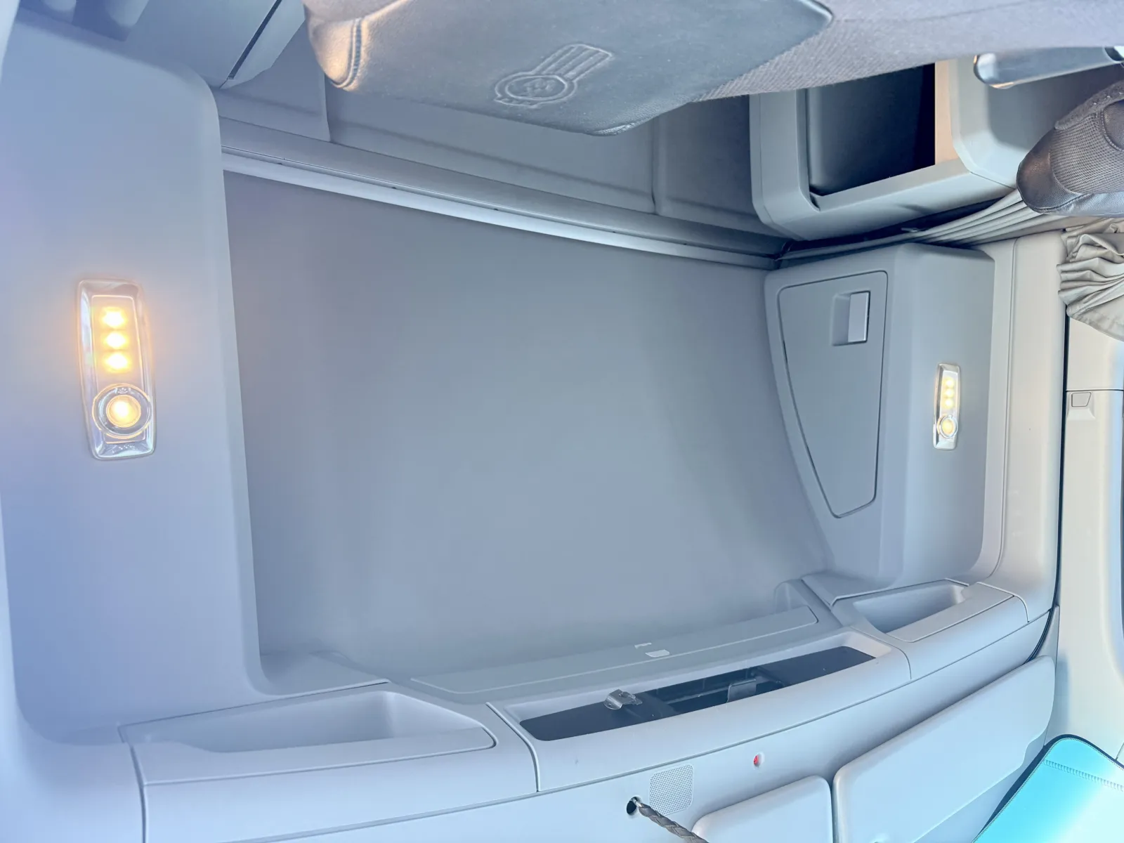 2019 Kenworth T880 - image 21