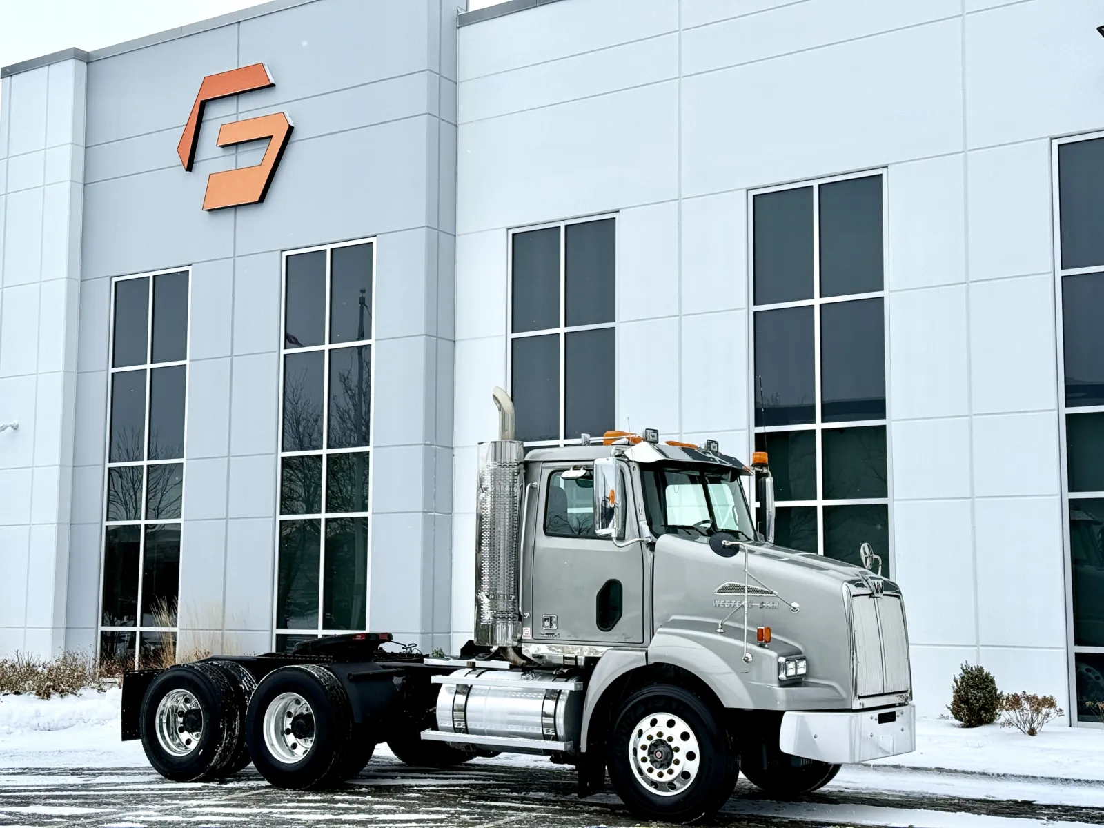 2017 Western Star - image 2