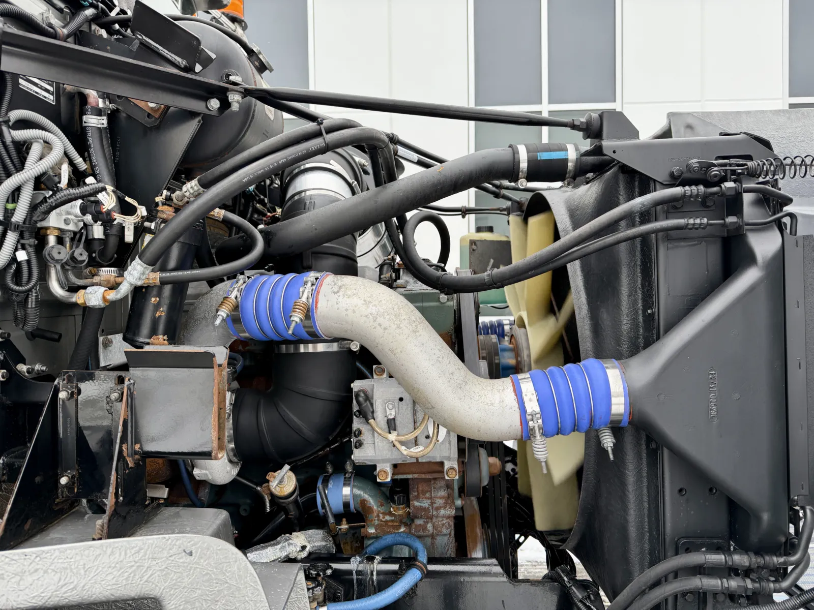 2017 Western Star - image 13