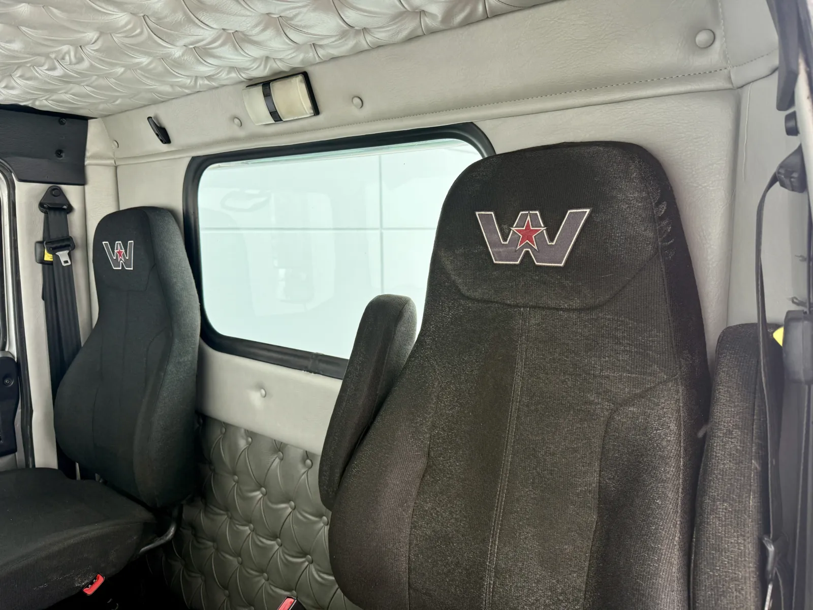 2017 Western Star - image 20