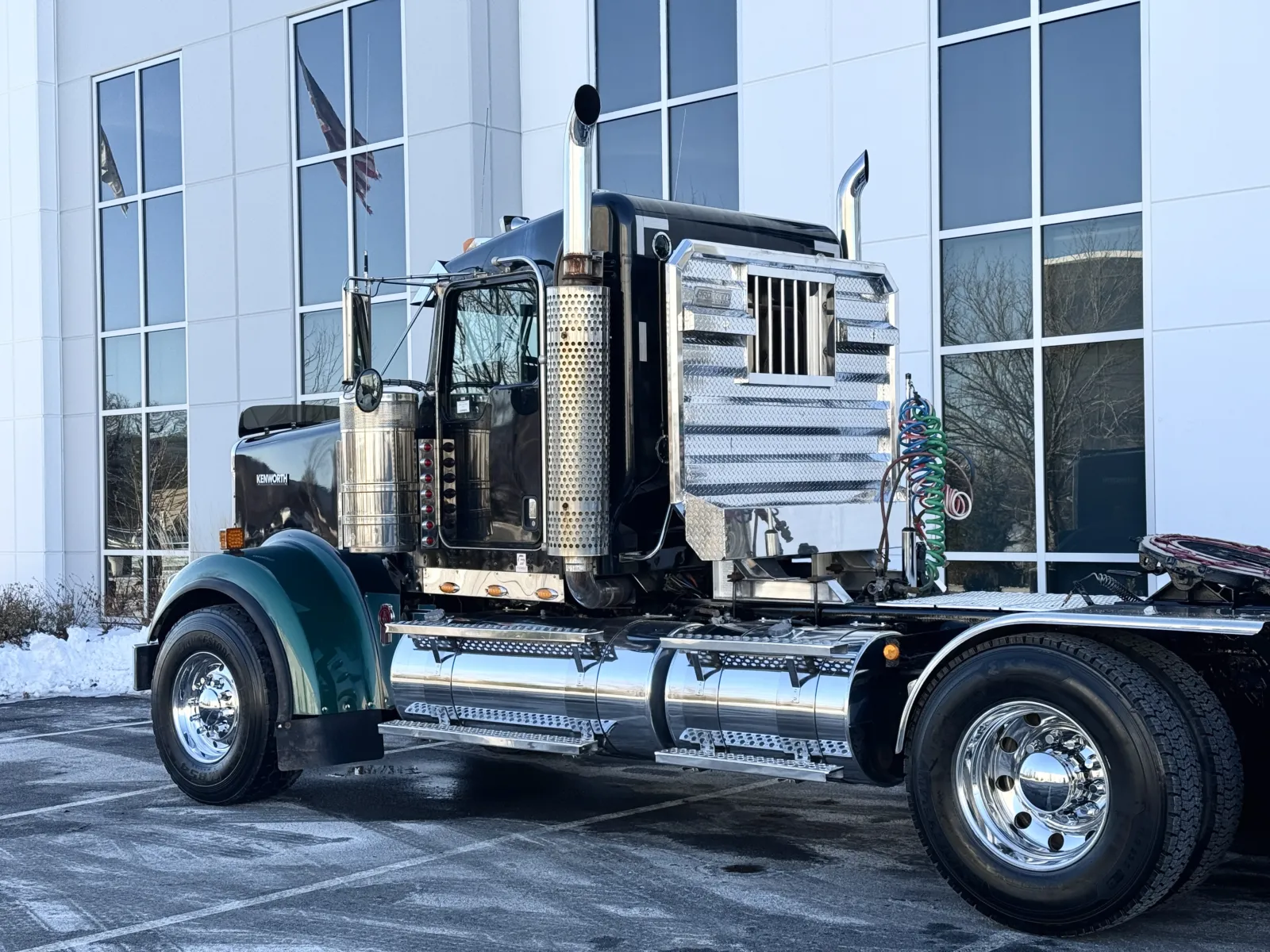 2016 Kenworth W900 - image 8