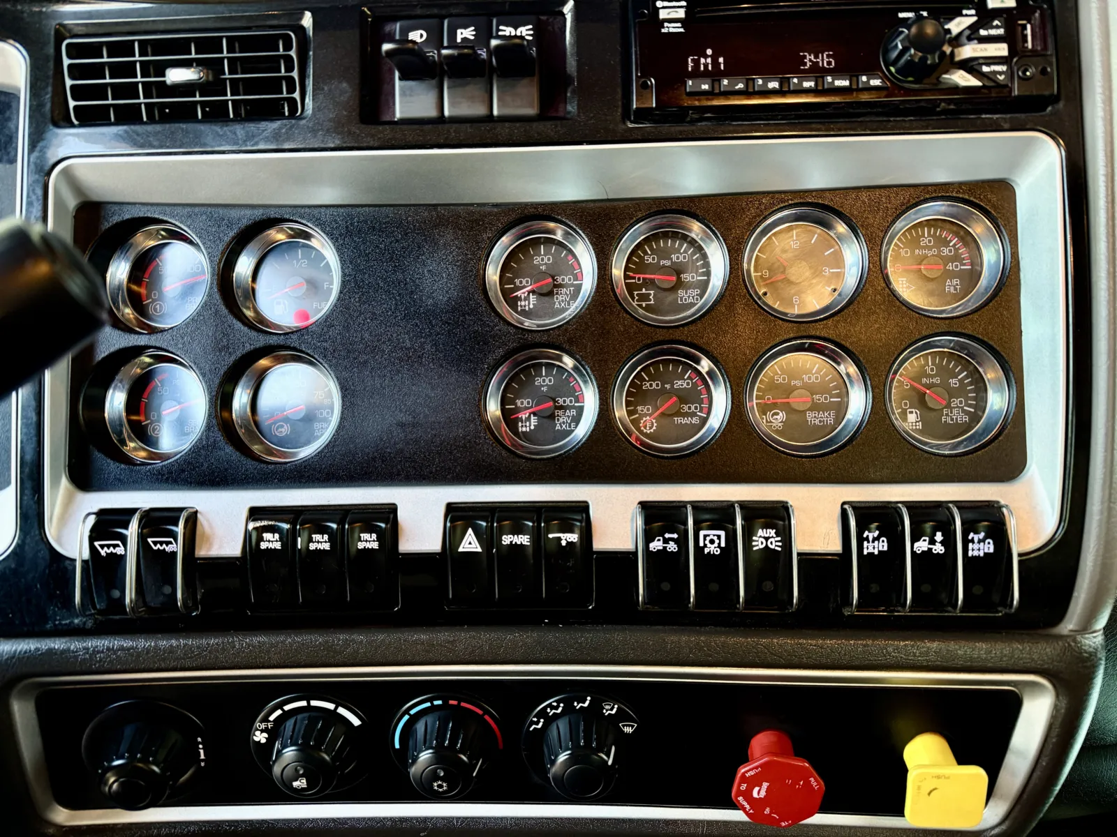 2016 Kenworth W900 - image 18