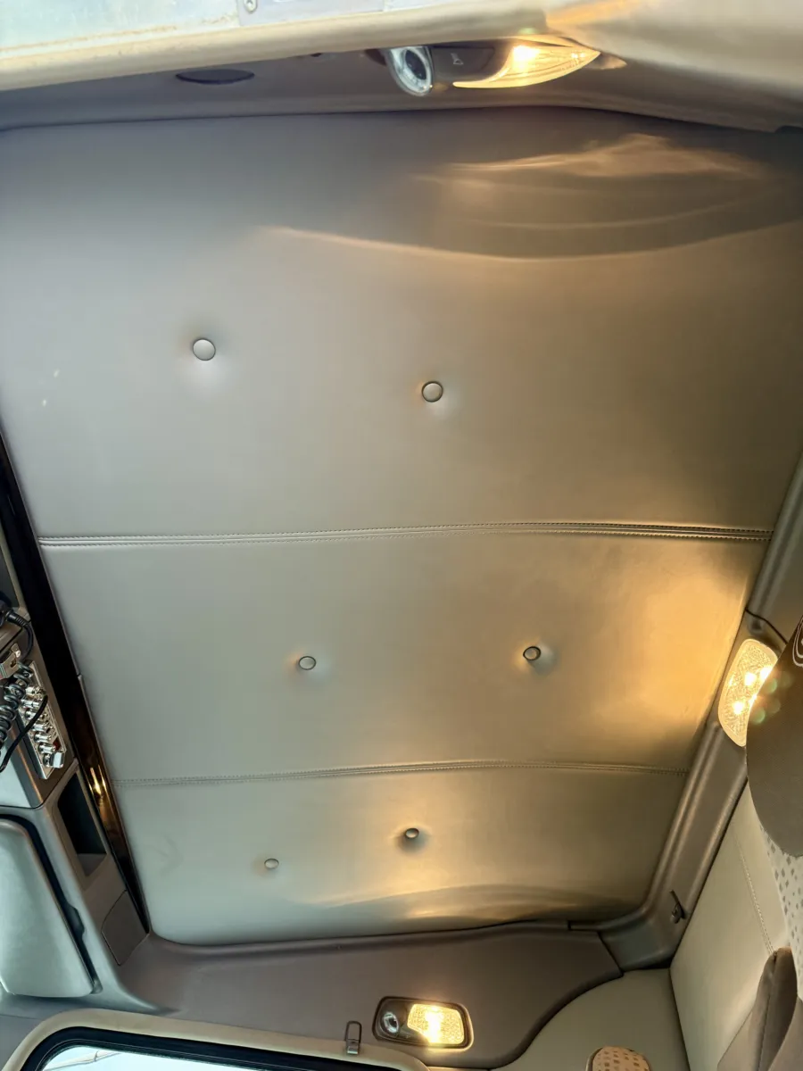 2016 Kenworth W900 - image 21