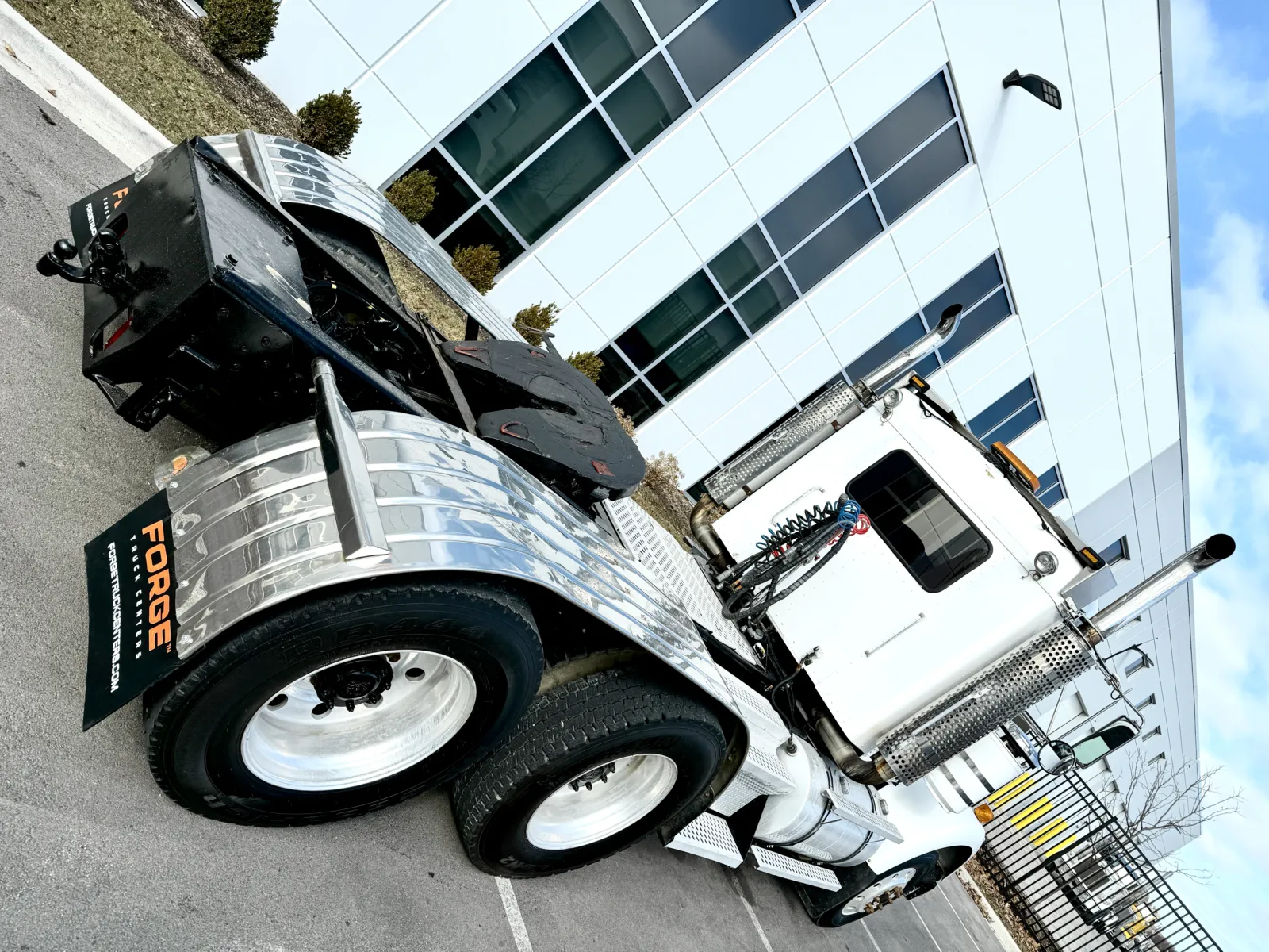 2003 Kenworth W900 - image 11