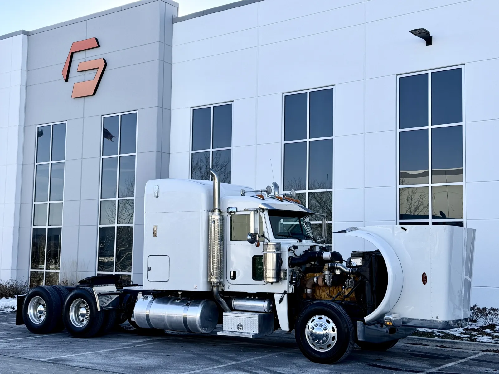 2014 Peterbilt - image 9