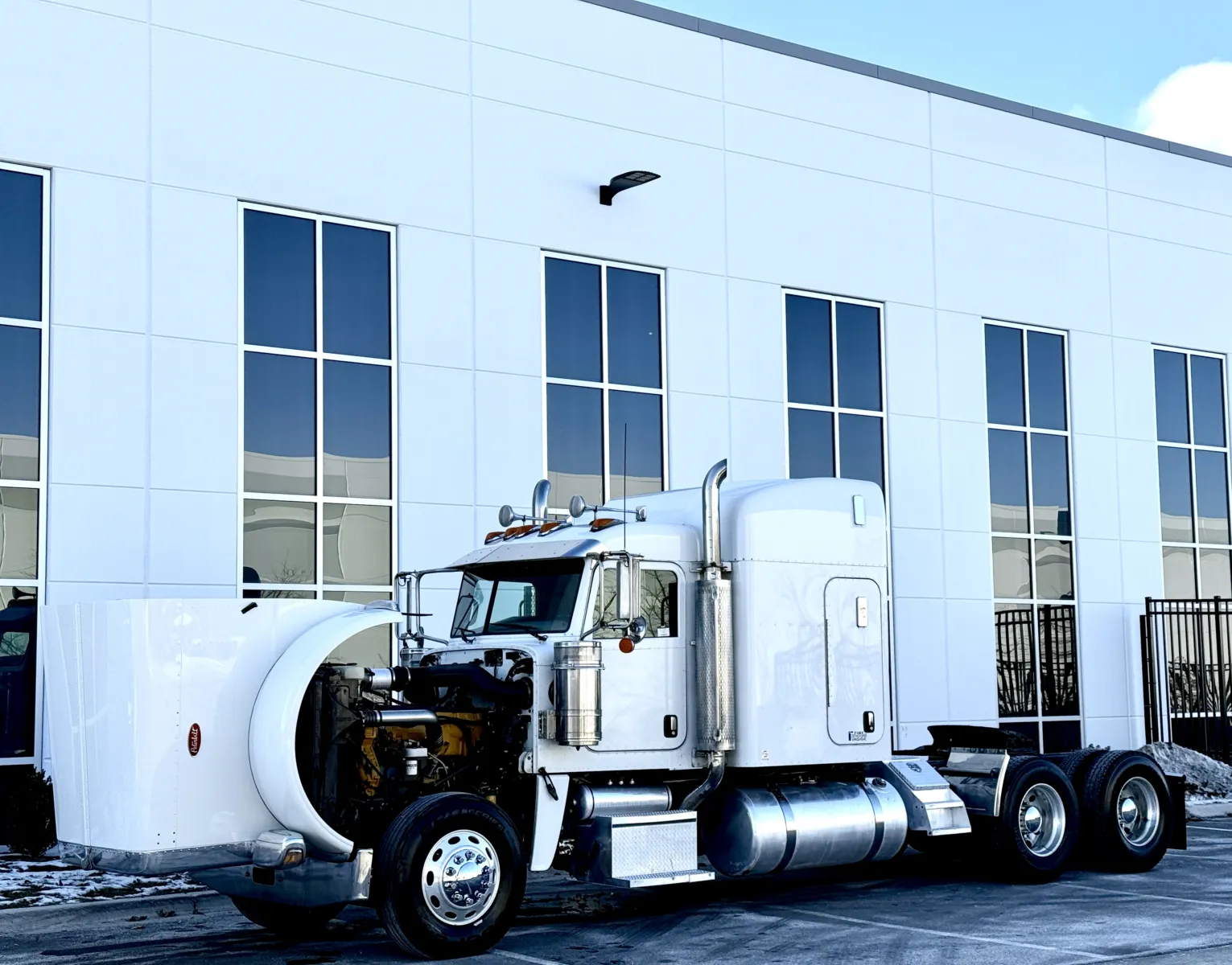 2014 Peterbilt - image 10