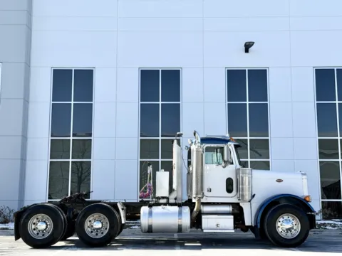 Another view of 2003 PETERBILT 379 for sale in New Lenox, IL at Forge Truck Centers - Illinois