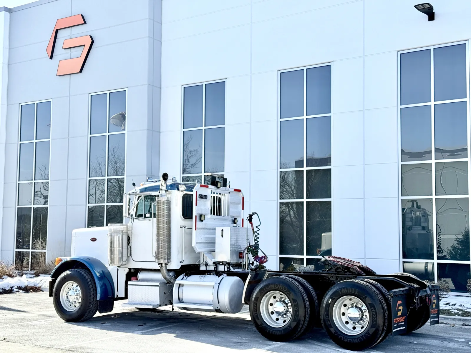 2003 Peterbilt - image 6